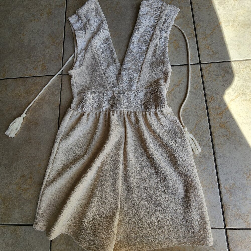 Jumper beige color